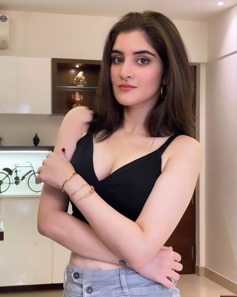 Priya - escort photo 1 in Dubai