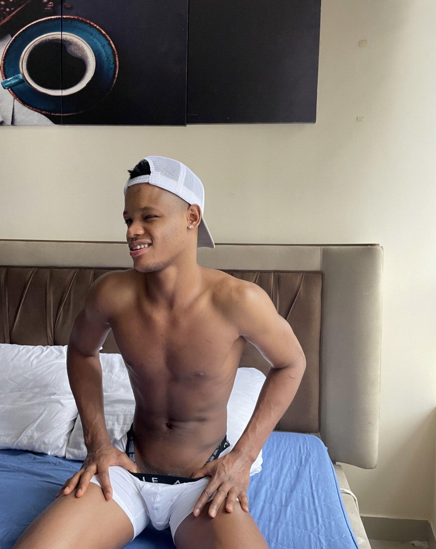 Benny smile - escort photo 4 in Dubai