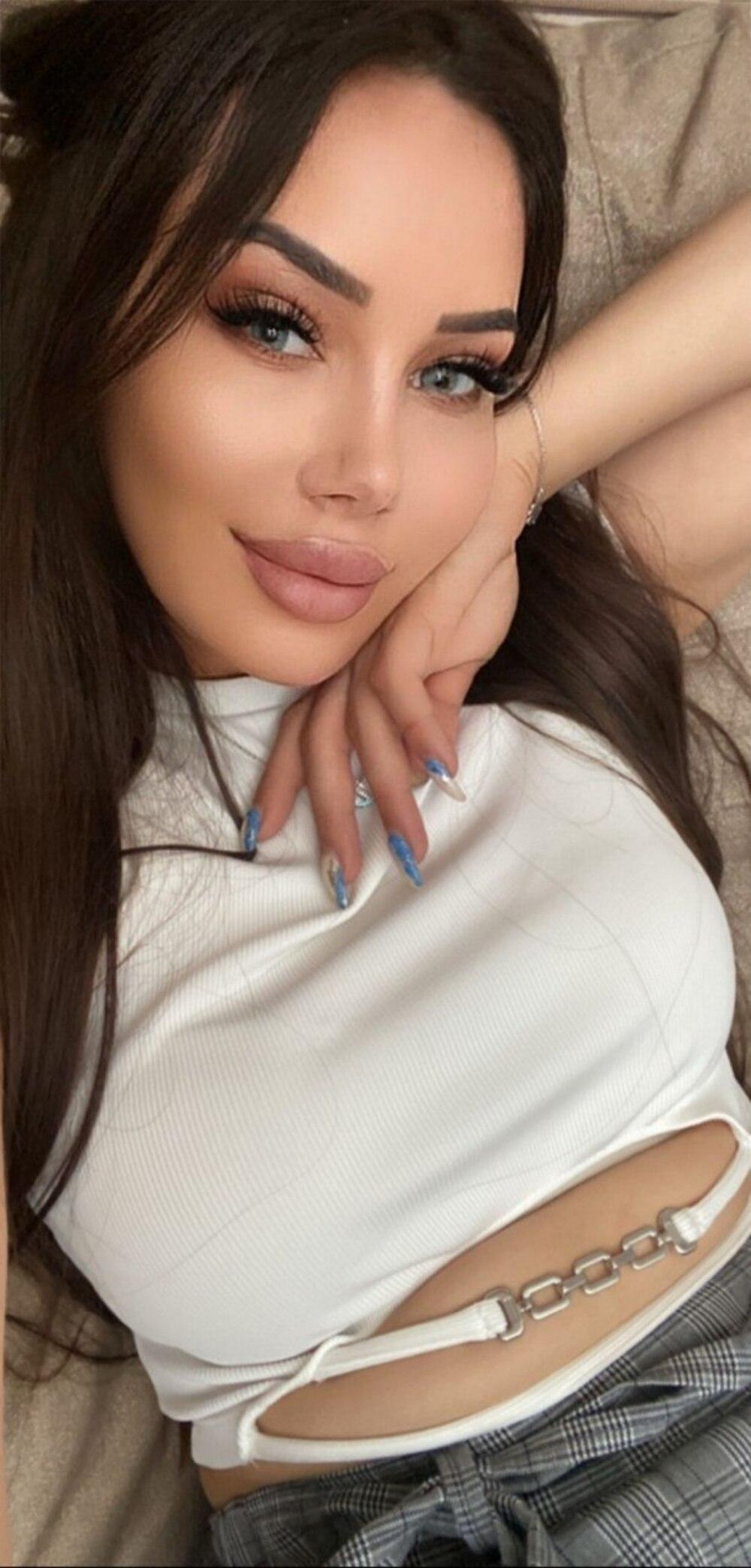 Indulge In Passionate Bliss Escort Adelaida - escort photo 3 in Dubai