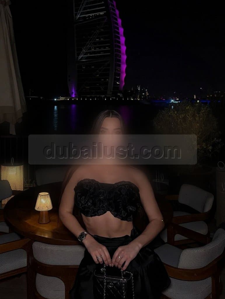 Mina Dee - صورة مرافقة 2 في Dubai