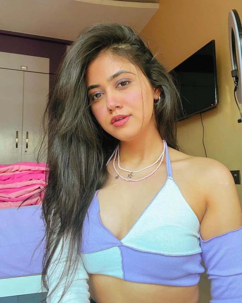 Indian model Naina +971545157786 - escort photo 2 in Dubai