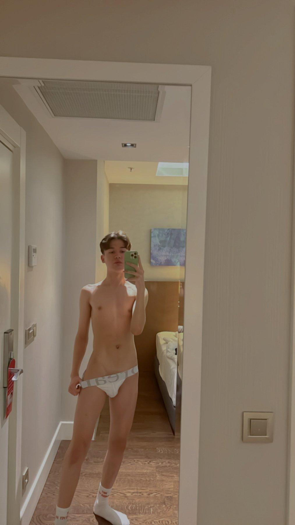 Mika Twink - escort photo 14 in Dubai