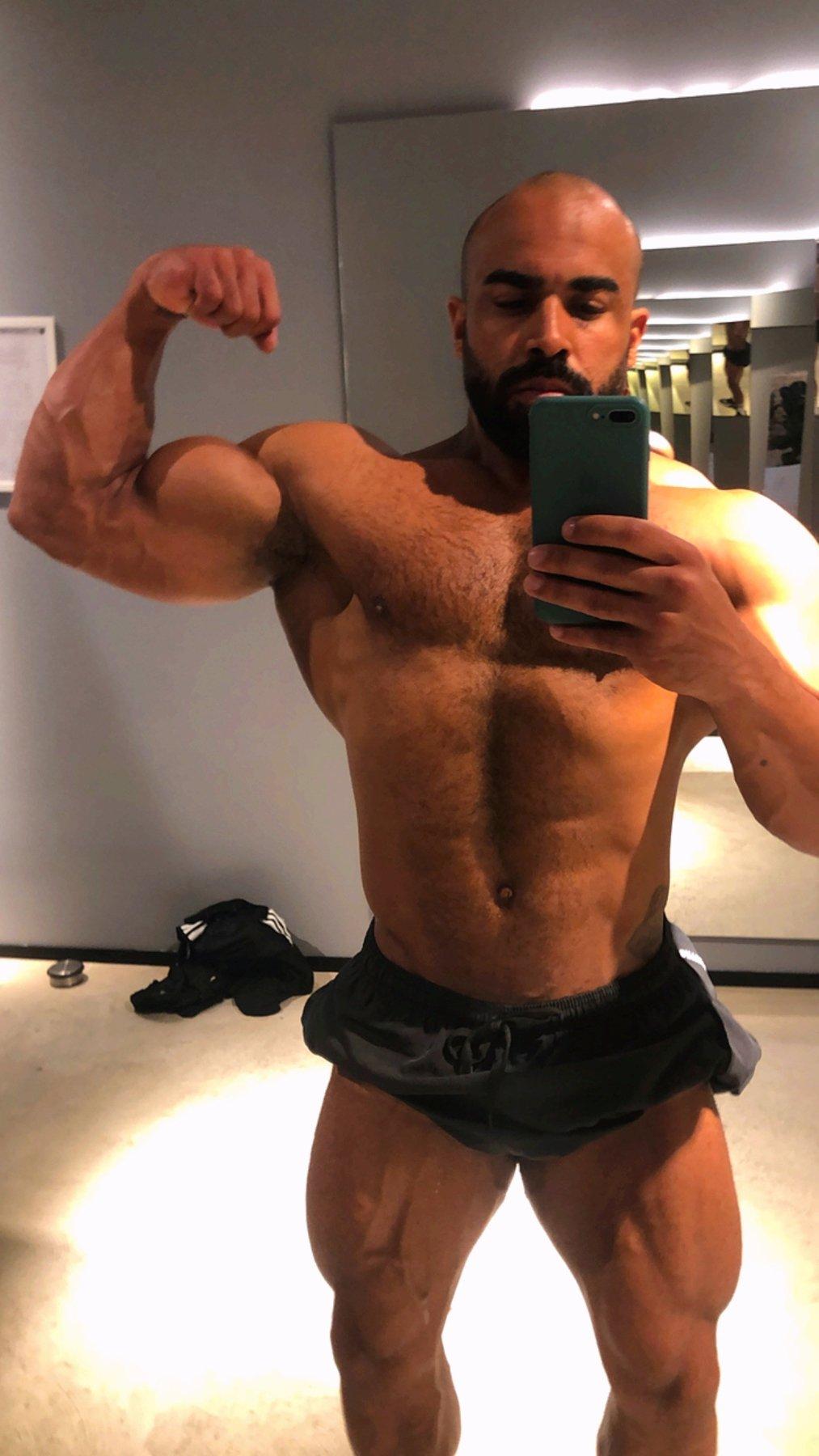 Bodybuilder - фото эскорт 9 в Dubai