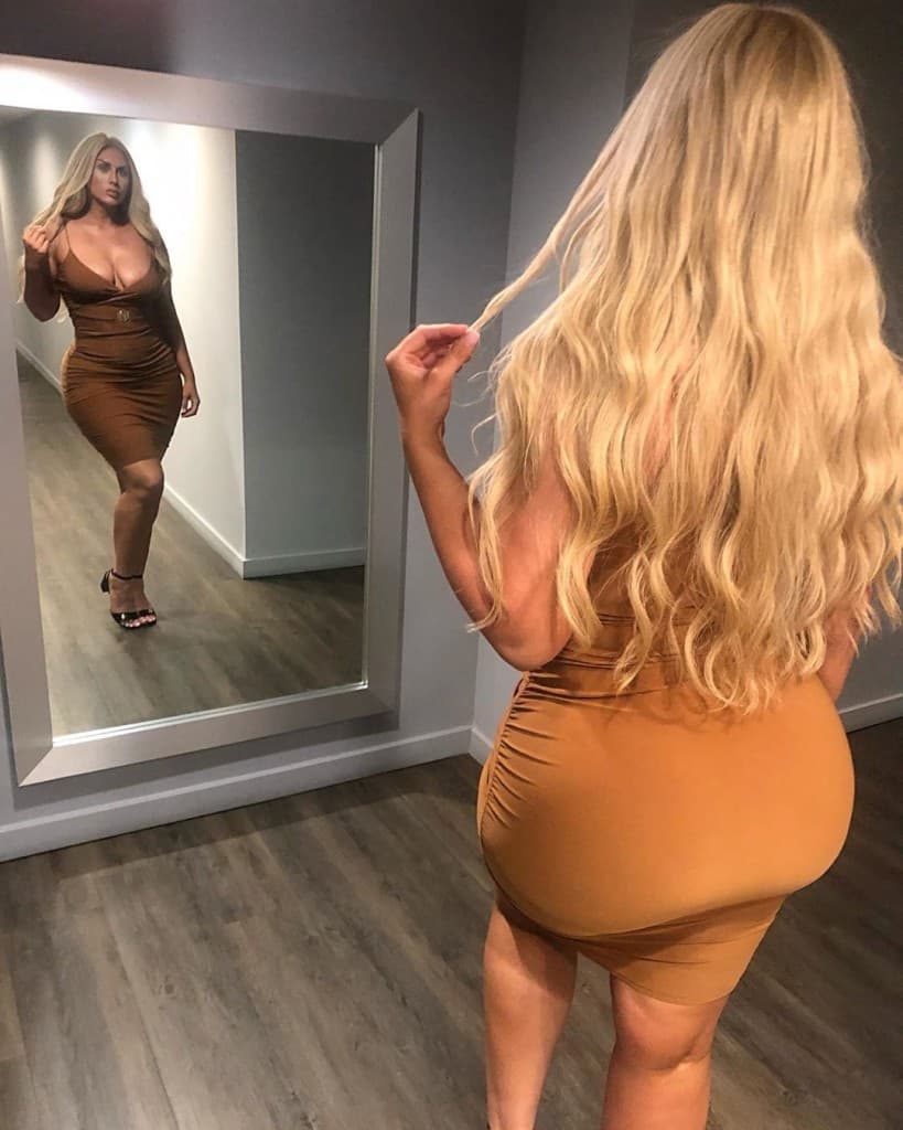 REAL SQUIRTER--BIG BUMBUM ERICA - صورة مرافقة 7 في Dubai