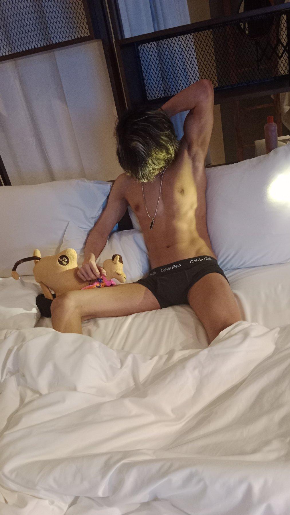 Skinny Boy - escort photo 19 in Dubai