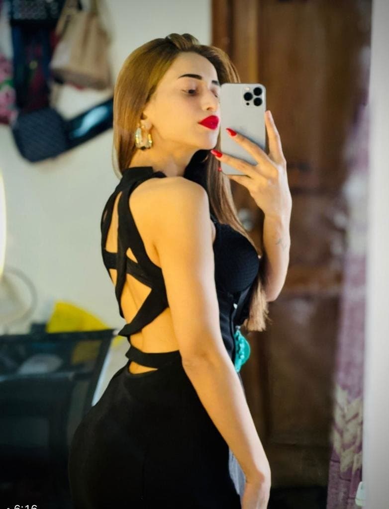 Diya Khanna - escort photo 3 in Dubai
