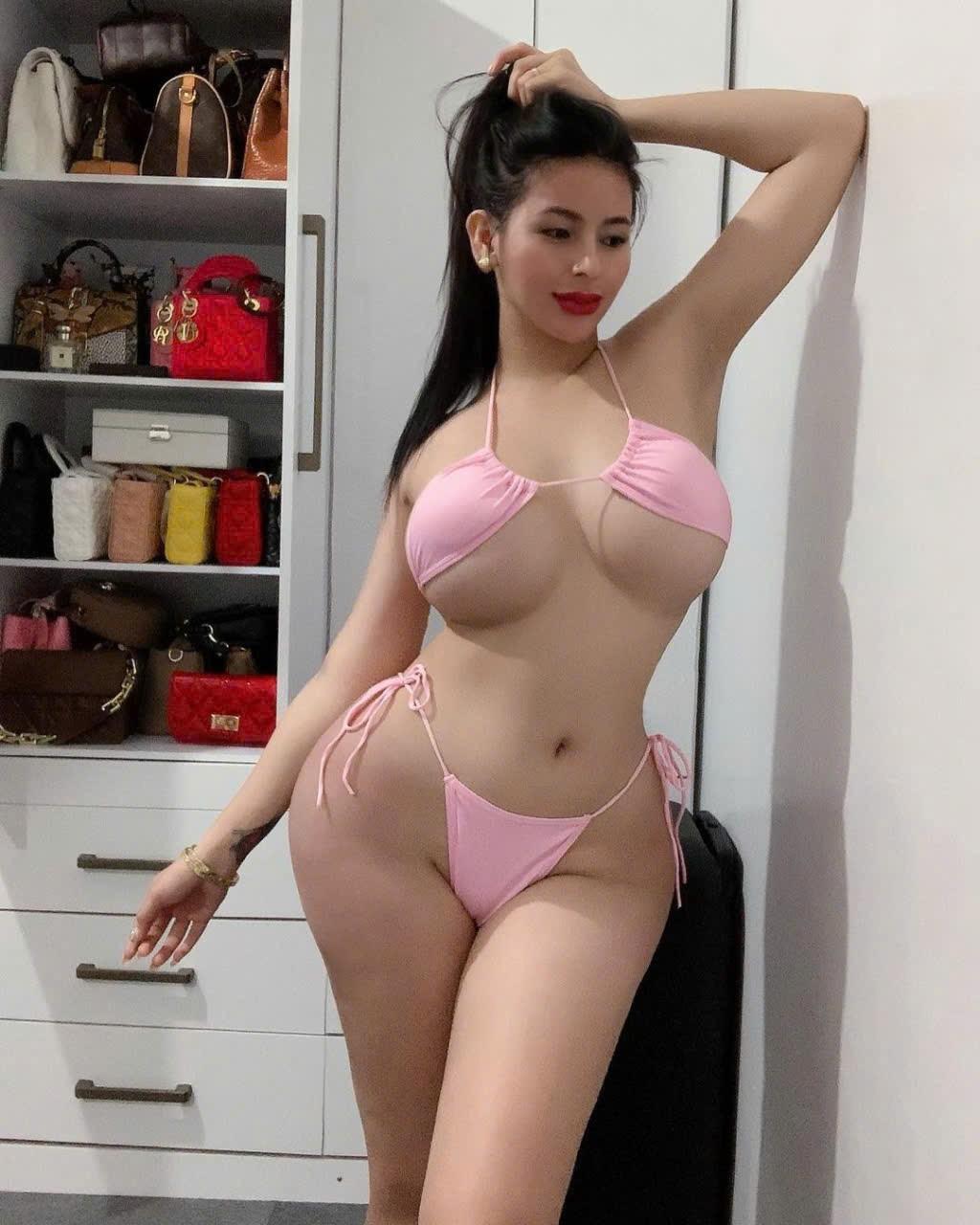 Lisa - escort photo 1 in Dubai