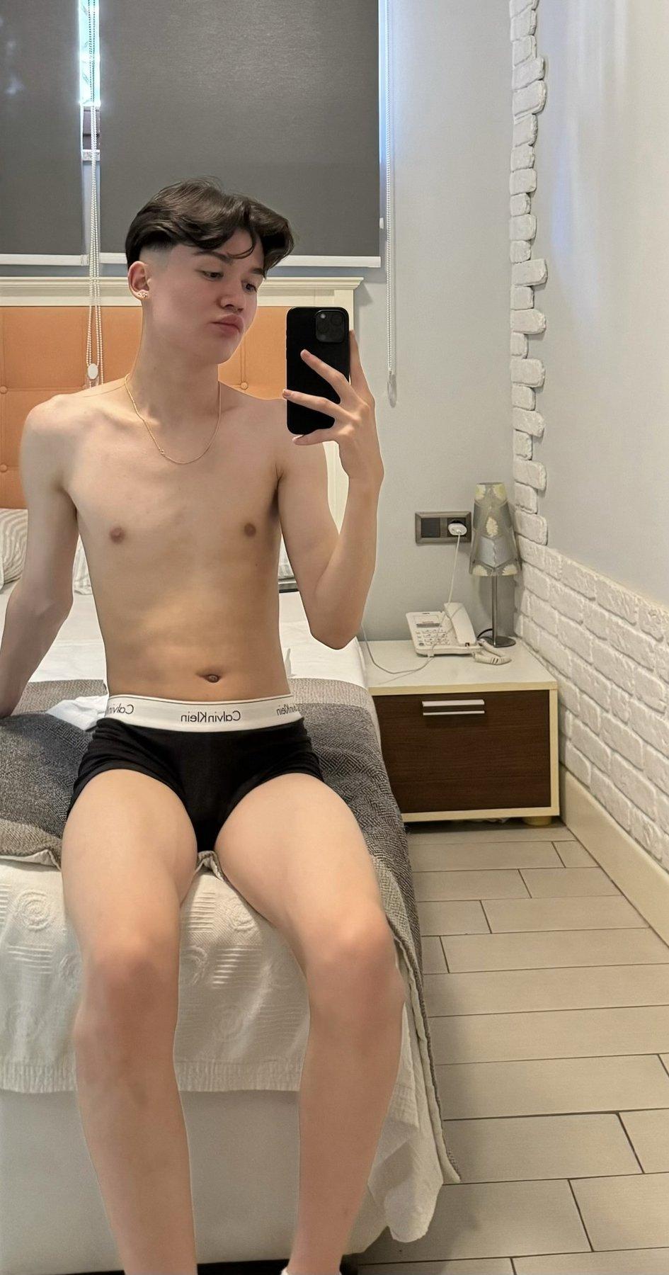 Mika Twink - escort photo 5 in Dubai