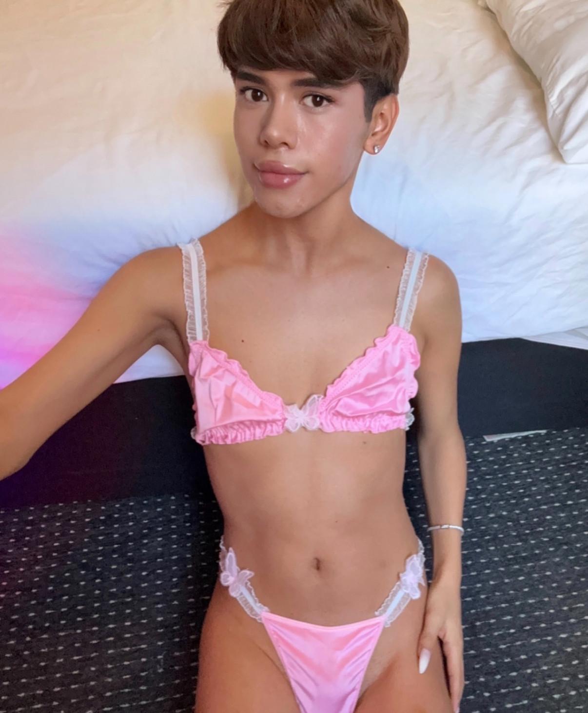 Alo Femboy - фото