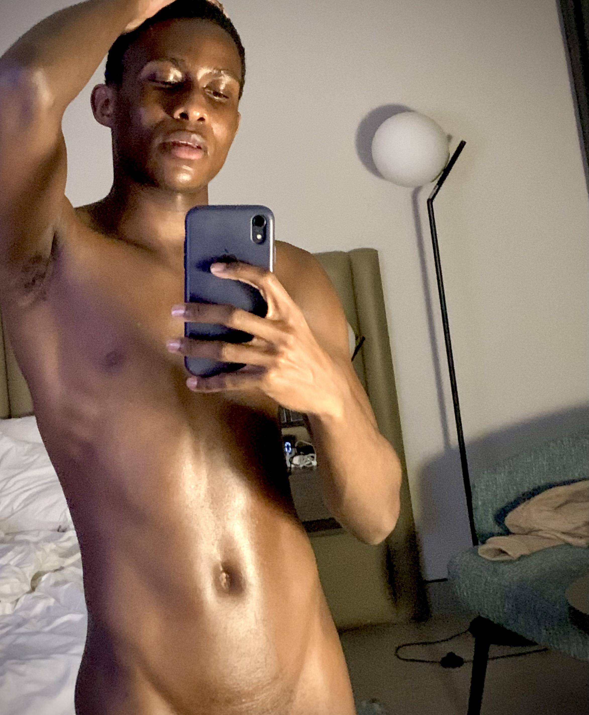 Alexxmo - photo
