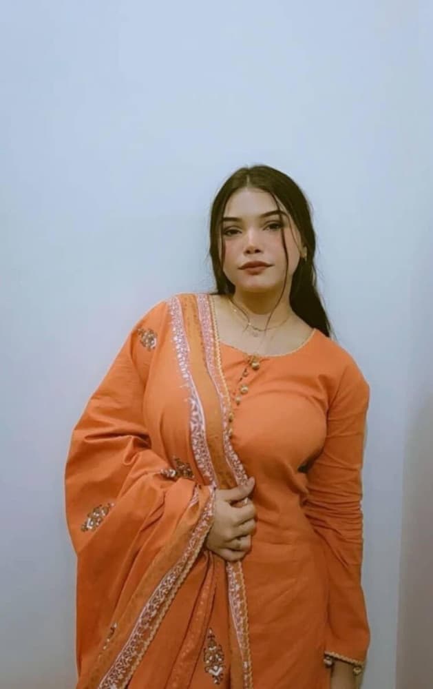Hania Khan